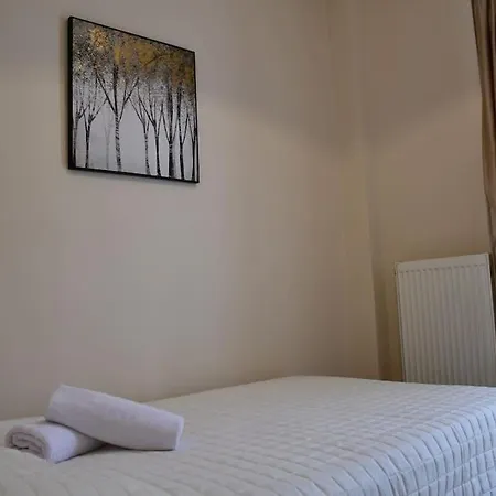 'elia Gytheio * Mavrovoúnion